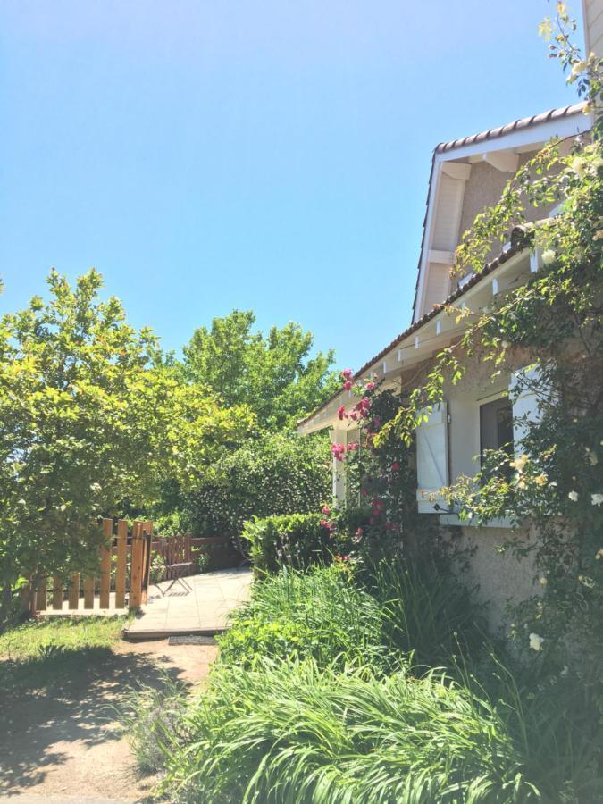 Maison D'Hotes L'Escale Du Loup Blanc Maringes ภายนอก รูปภาพ