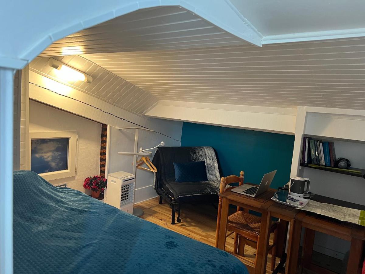 Maison D'Hotes L'Escale Du Loup Blanc Maringes ภายนอก รูปภาพ
