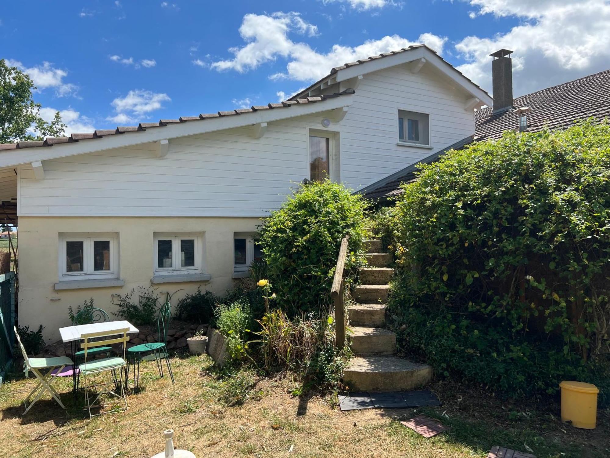 Maison D'Hotes L'Escale Du Loup Blanc Maringes ภายนอก รูปภาพ